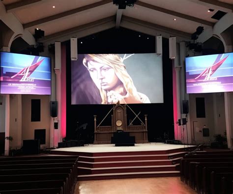 The Making of Church Screens .